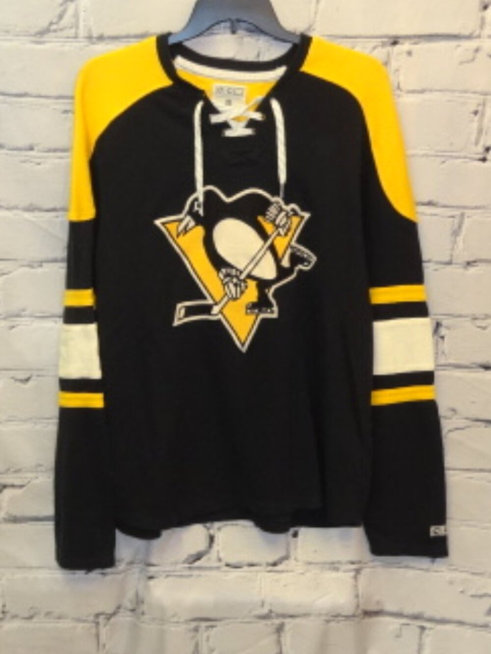 CCM Official Vintage Apparel NHL Penguins Jersey